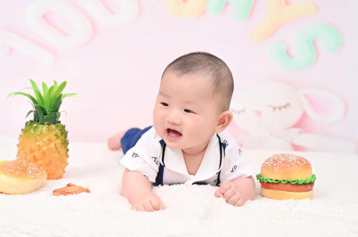 长兴宝宝老是溢奶